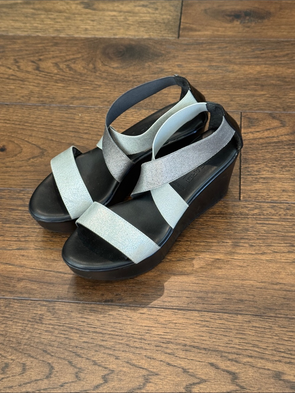 Ron White Rapisardi Silver Elastic Strap Wedge Sandals - Women